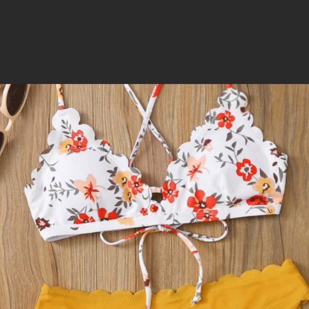SHEIN Bikini Top